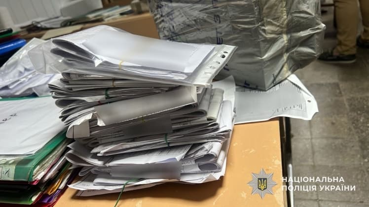 Корупція з посвідченнями на спецтехніку: на Дніпровщині справу передали до суду