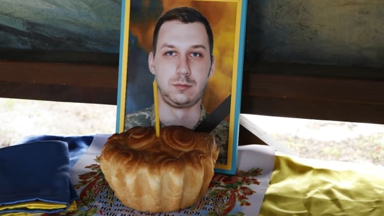 Нікополь провів в останню путь захисника України Павла Марцовенка