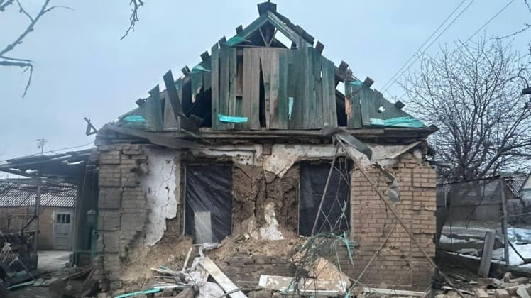 Артилерія й дрони-камікадзе: що відомо про